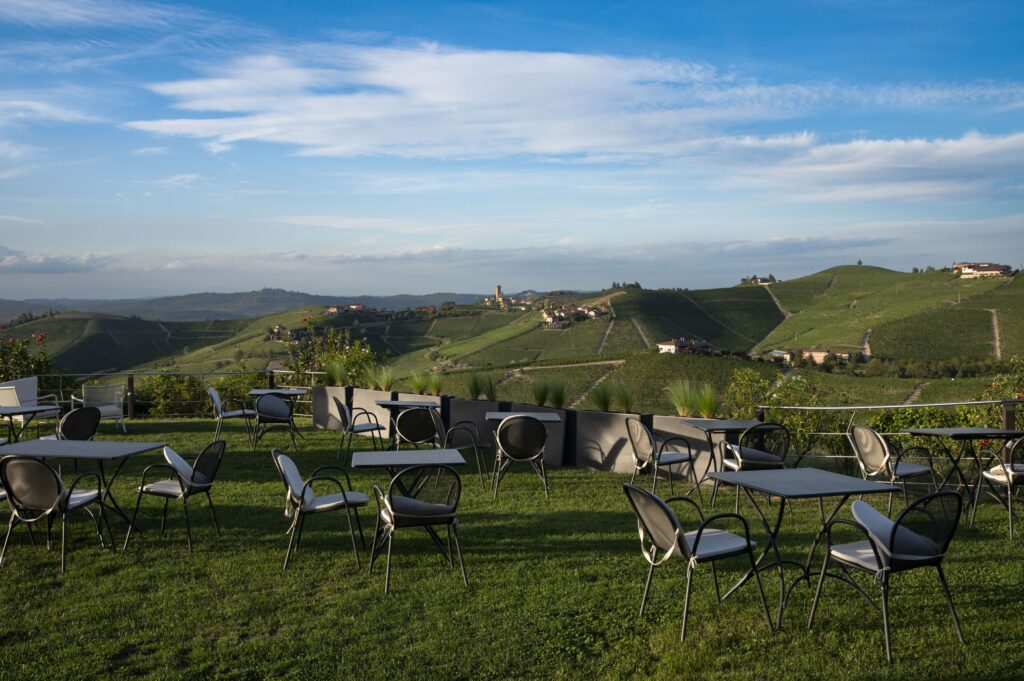 Visione Restaurant and Living a Barbaresco: il giardino